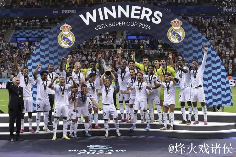 皇马19岁左后卫巴尔德佩尼亚斯有望首秀，本周欧冠入选大名单